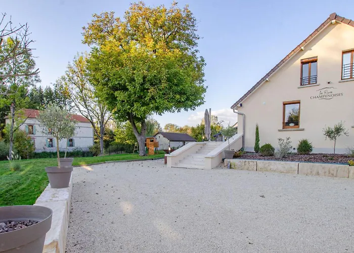 Les Rives Champenoises Bord De Seine * Buxeuil (Aube)